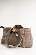 Load image into Gallery viewer, Teddy Tasche Dackel Walnut