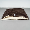 Load image into Gallery viewer, Teddy Hundeschlafsack Braun