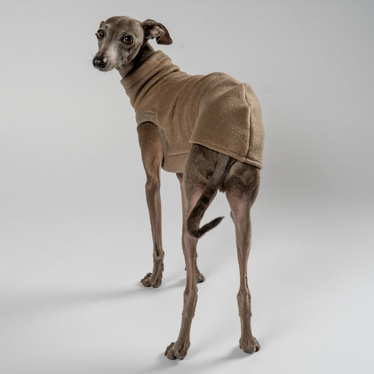 Fleece Shirt Iggy Walnut – Hundekleidung für Dackel, Windspiele und Whippets – Rückenansicht