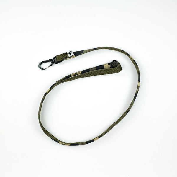 Short lead olive camouflage
