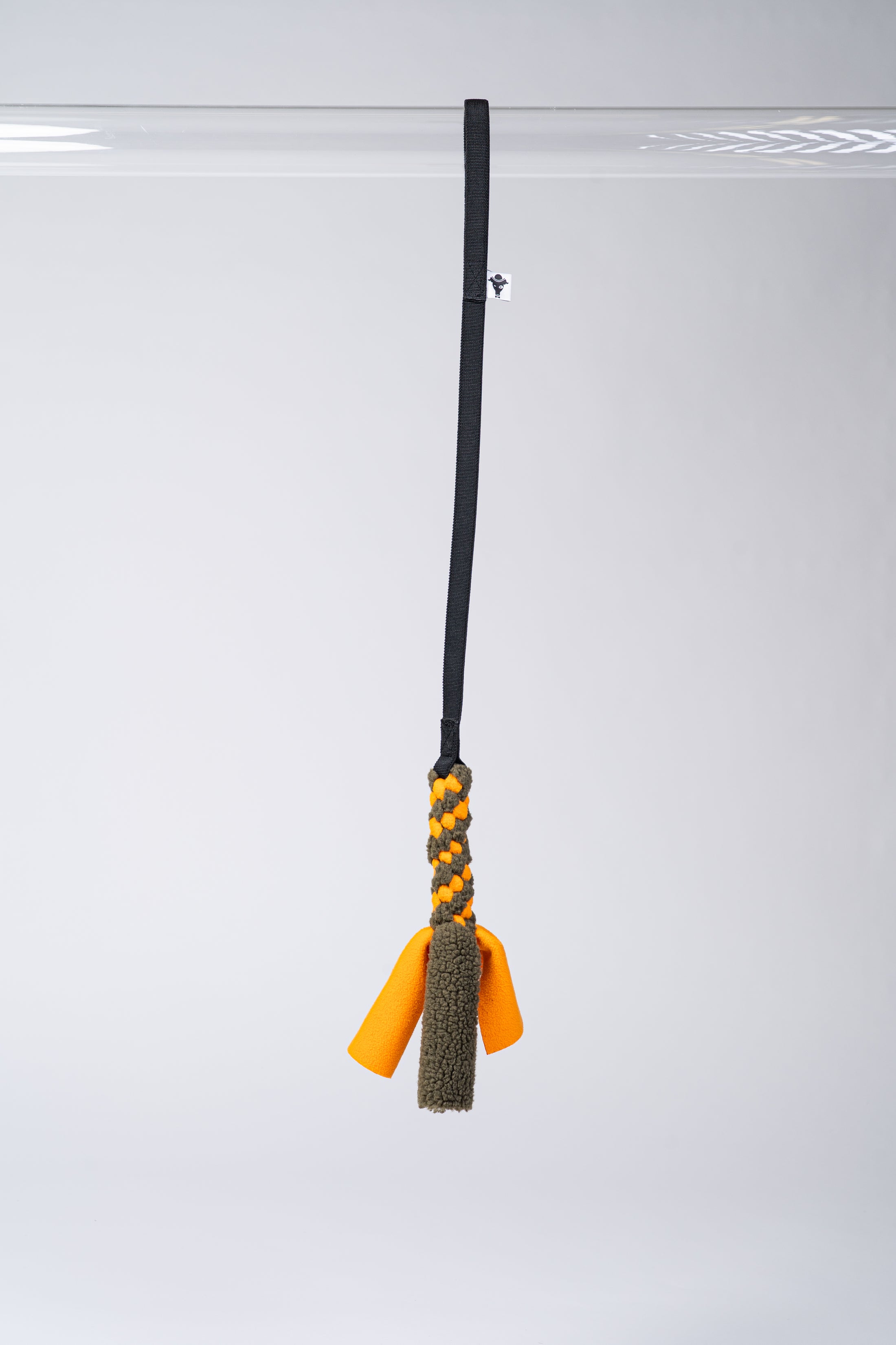 Karma_Hund_Bungee-Tau_Orange_Olive_hängend