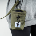 Load image into Gallery viewer, Softshell Snackbeutel Dark Olive
