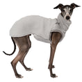 Load image into Gallery viewer, Teddy Shirt Iggy Light Grey – hochwertige Hundekleidung für Dackel, Windspiele und Windhunde von Karma Hund Berlin – Ganzkörperansicht am Hund
