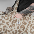 Load image into Gallery viewer, Teddy Shopper LEO Light
